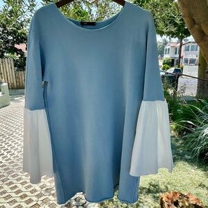 Fate brand NWT Sweatshirt dress with half flair sleeves medium
